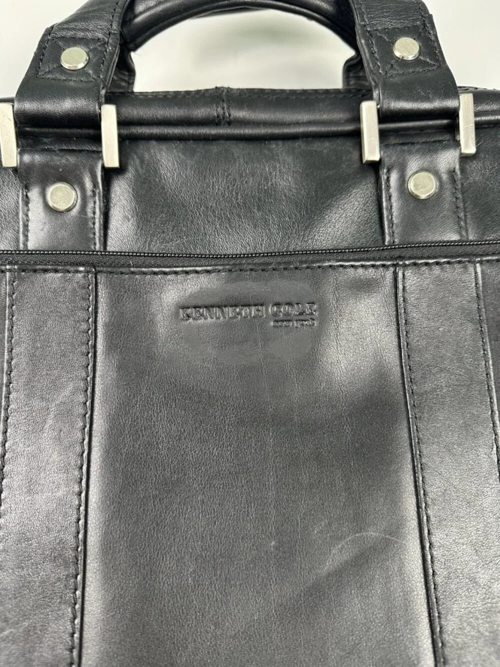Kenneth Cole Black Leather Laptop Business Messenger Bag with Shoulder Strap
